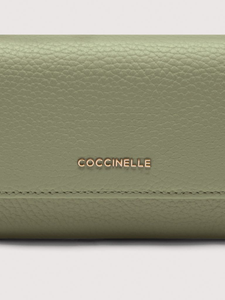 Coccinelle Metallic Medium - Greenery