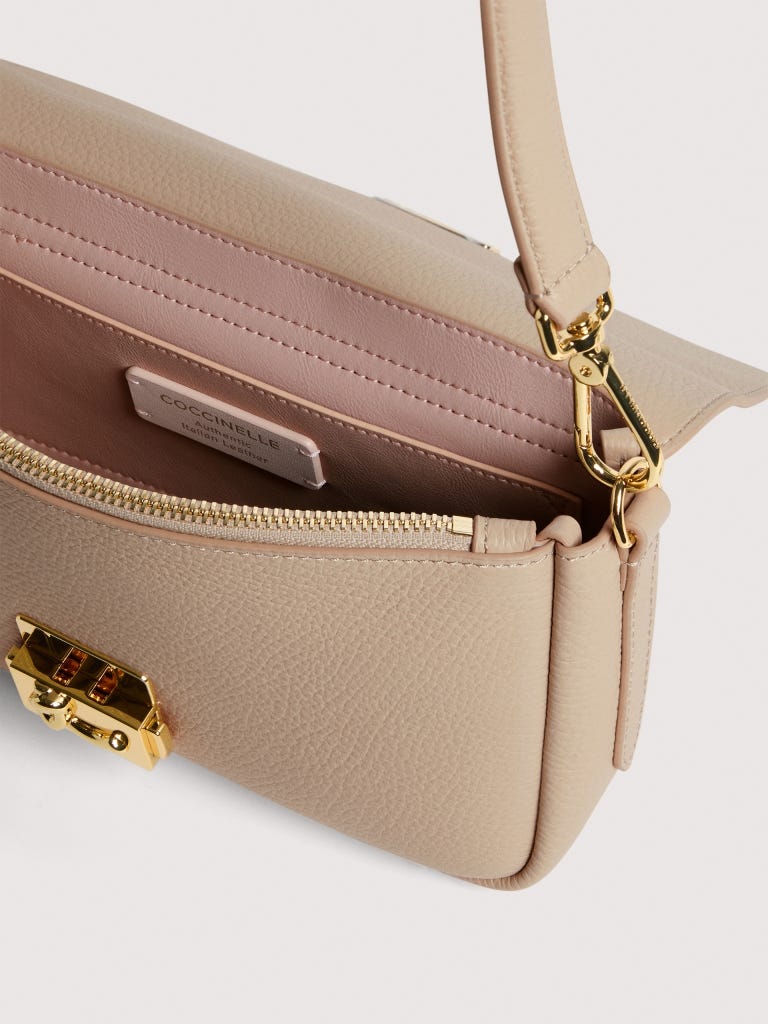 Coccinelle C-me Lock Medium - Sandshell