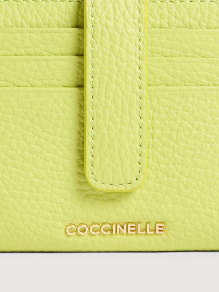 Coccinelle Metallic Medium - Green Glow